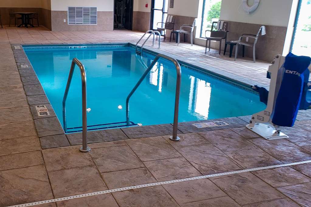 Comfort Inn & Suites Ames Near Isu Campus Fasilitas foto